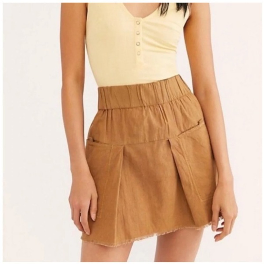 Free People Mariposa Mini Skirt M 100% Cotton Utility Boho‎ Raw Hem Pockets